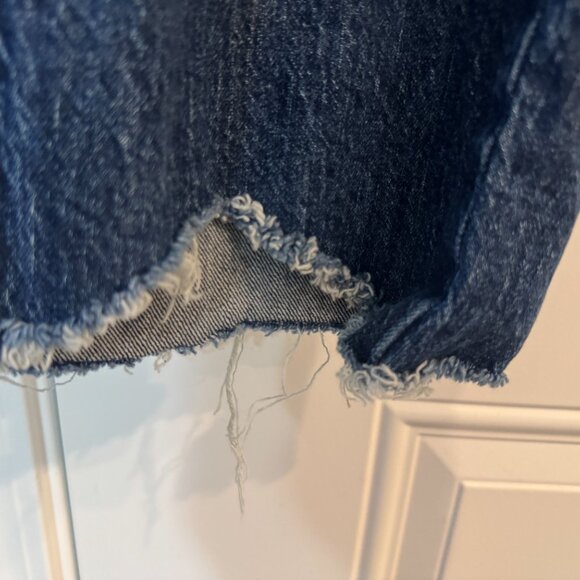 GAP Denim High Rise Raw Hem Jeans โ Size 14 / 32 ๐ Description: Chic and edgy - Picture 7 of 7